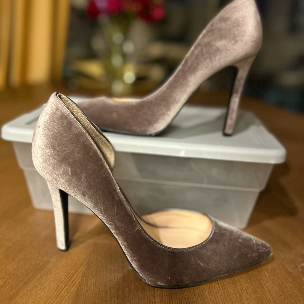 Jessica Simpson D’Orsay Pumps
